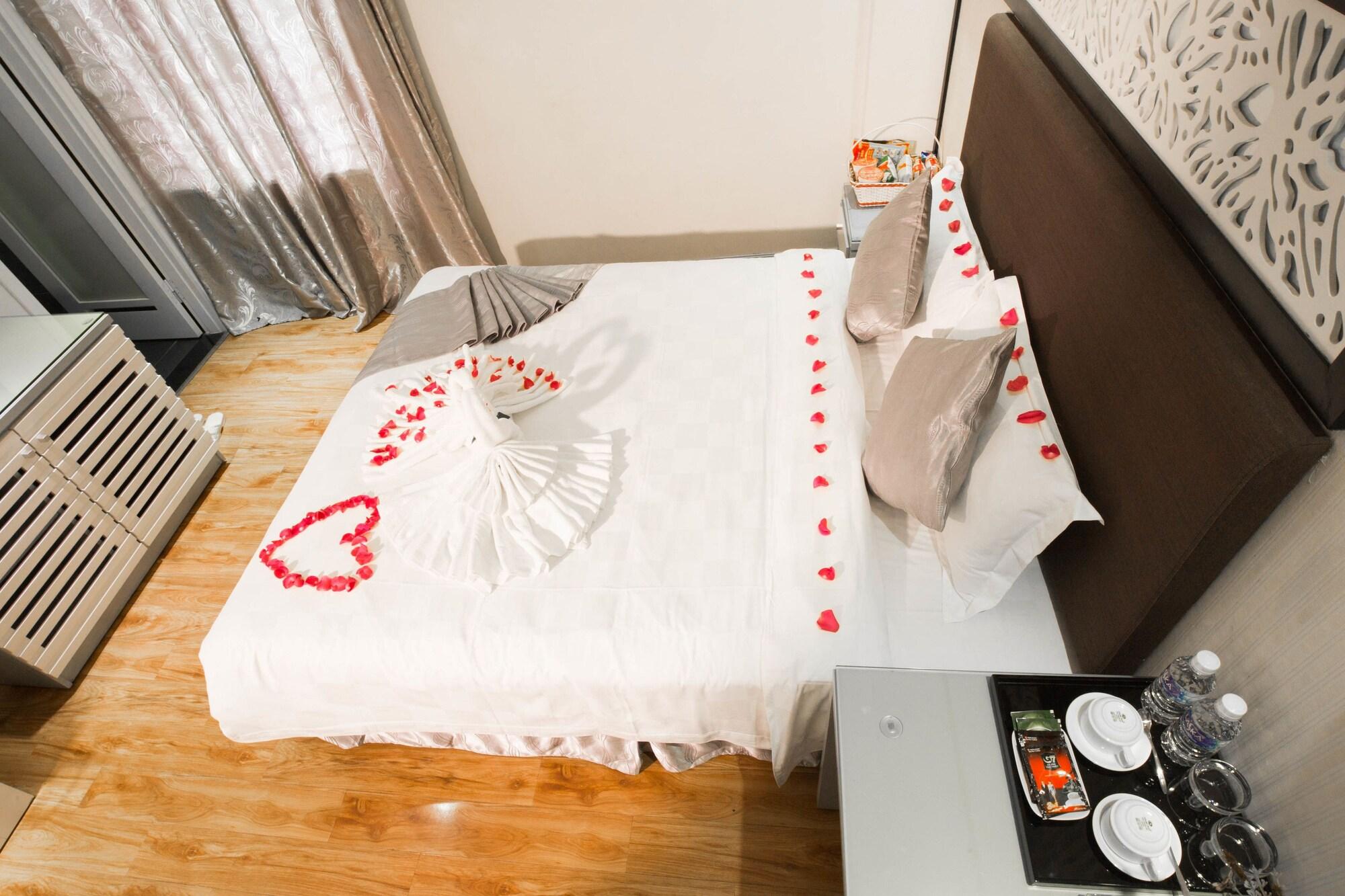 Riverside Boutique Hotel Ханой Экстерьер фото